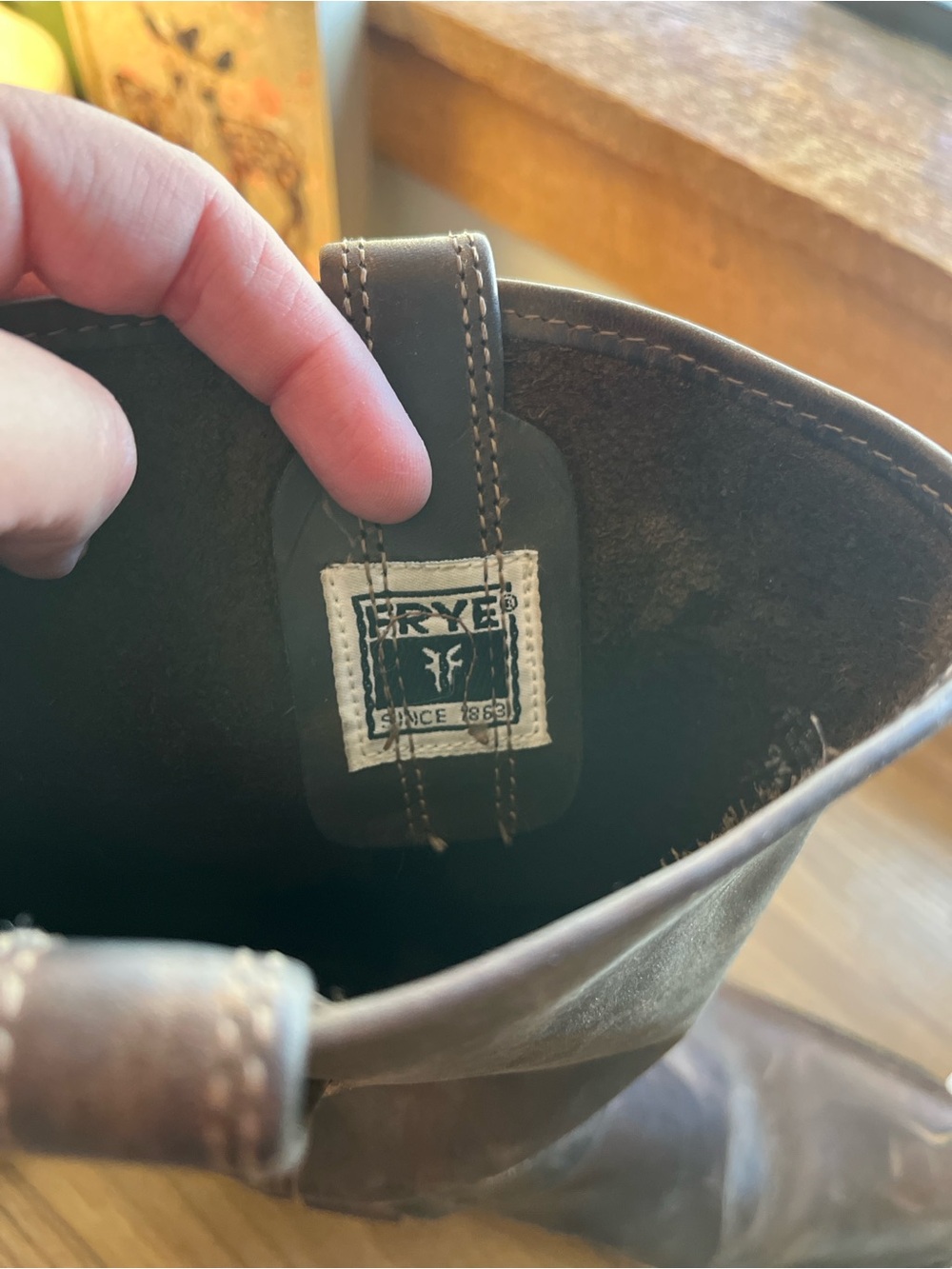 Frye Women’s Boots 9.5 - Picture 2 of 5
